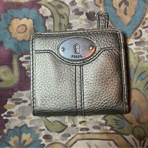 Fossil Silvery Gold Textured leather wallet